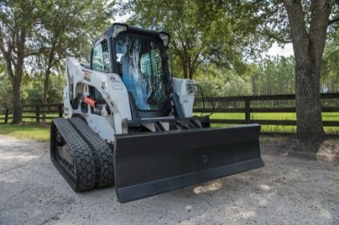 4-Way vs. 6-Way Dozer Blade: Which Is Right for You?