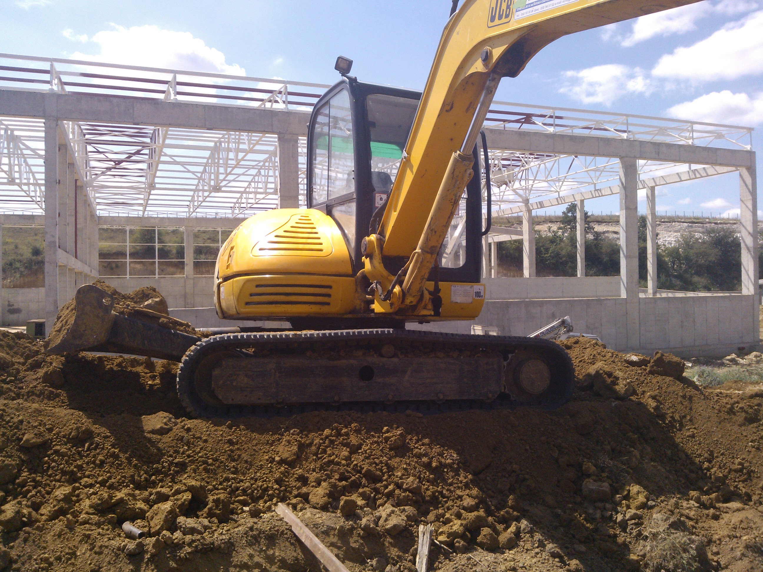 JCB 8052 Mini excavator tracks by McLaren 
