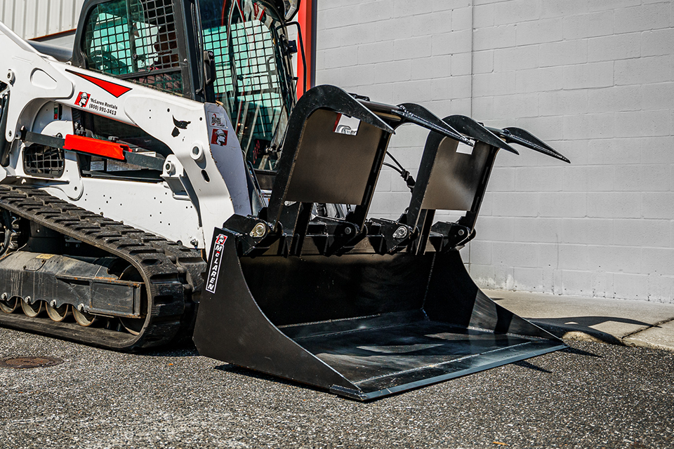 Demolition and Recycling Yard Grapple Buckets